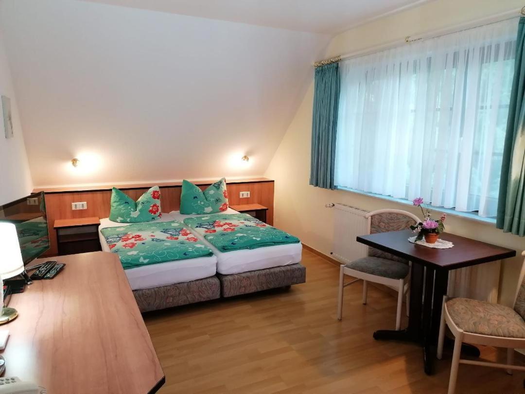 Hotelpension Schwalbennest Benz  Exteriör bild