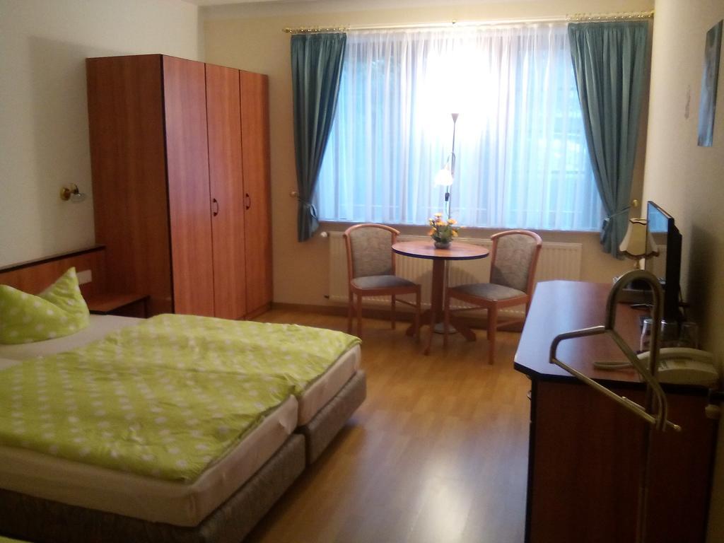 Hotelpension Schwalbennest Benz  Exteriör bild